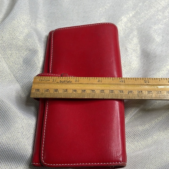 Vintage Y2K Holt Renfrew Buckled Red Genuine Leather Wallet Cards Coins - Picture 11 of 11